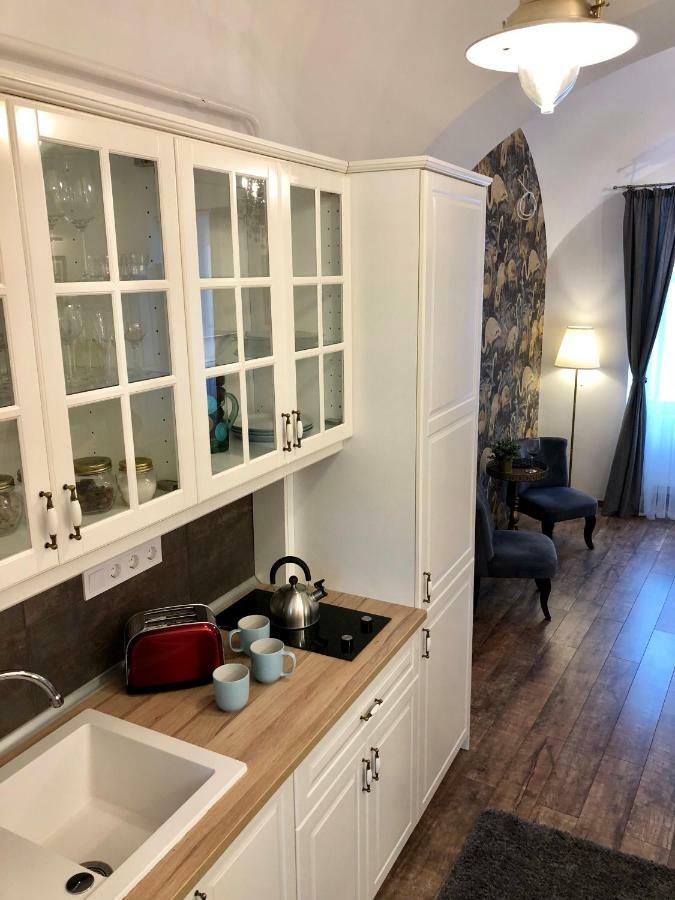 エゲル Frank Apartman Deluxeヴィラ エクステリア 写真