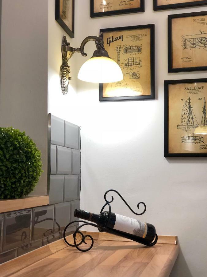 エゲル Frank Apartman Deluxeヴィラ エクステリア 写真